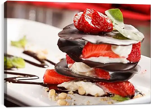 Постер на подрамнике - Десерт с клубникой. Сладкое искушение.