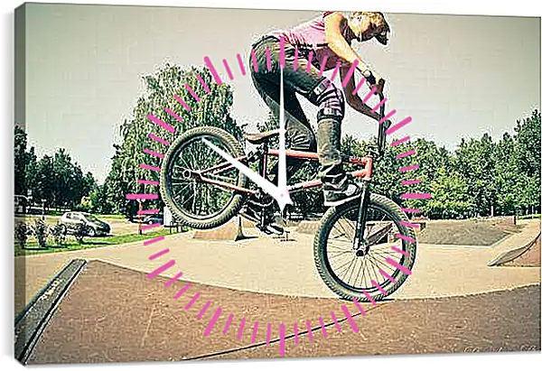 Часы картина - На одном колесе