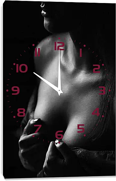 Часы картина - Девушка прикрывающая грудь своими руками