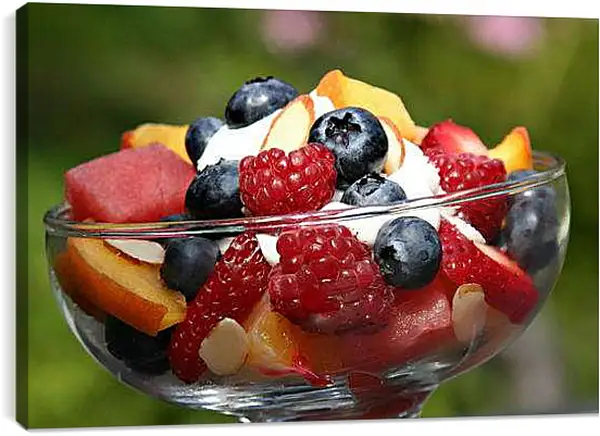 Постер на подрамнике - Фруктово-ягодное ассорти. Фруктовая свежесть.