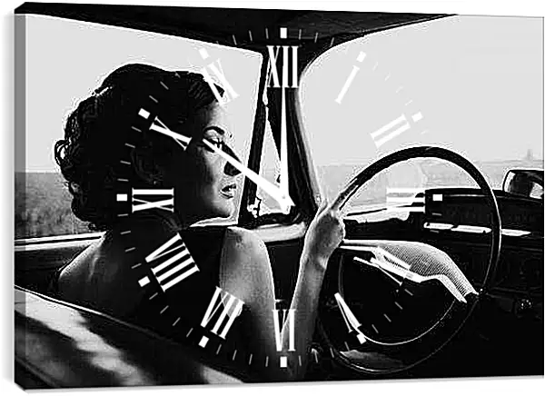 Часы картина - Девушка за рулем