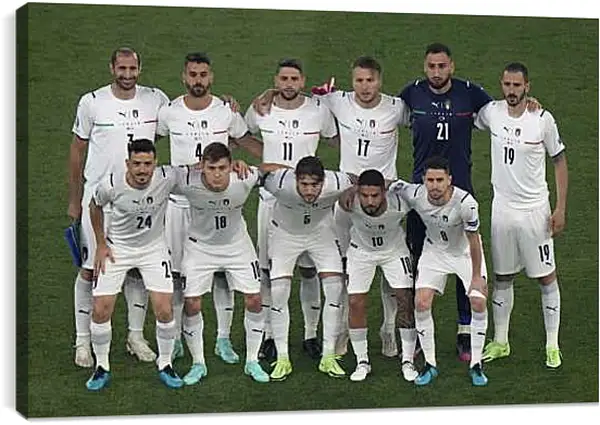 Постер на подрамнике - Фото перед матчем сборной Италии по футболу