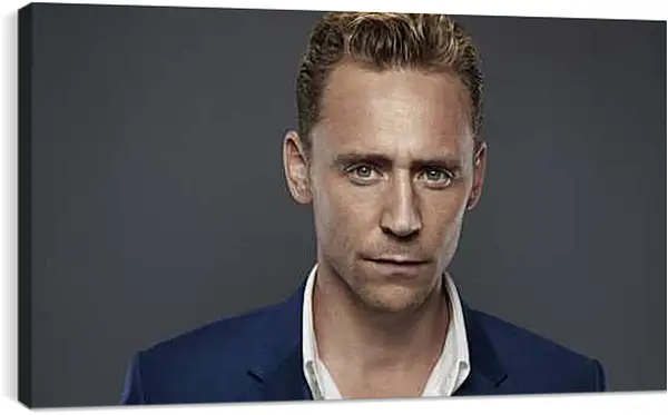 Постер на подрамнике - Том Хиддлстон. Thomas Hiddleston
