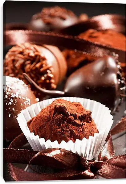 Постер на подрамнике - Трюфельные конфеты. Сладкое искушение.