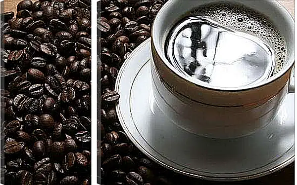 Модульная картина - Чашка кофе и зёрна на столе. Кофейное утро.