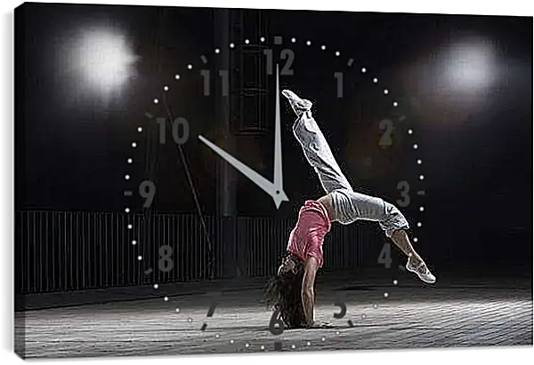 Часы картина - Девушка разминается