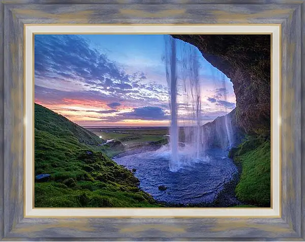 Картина в раме - Водопад