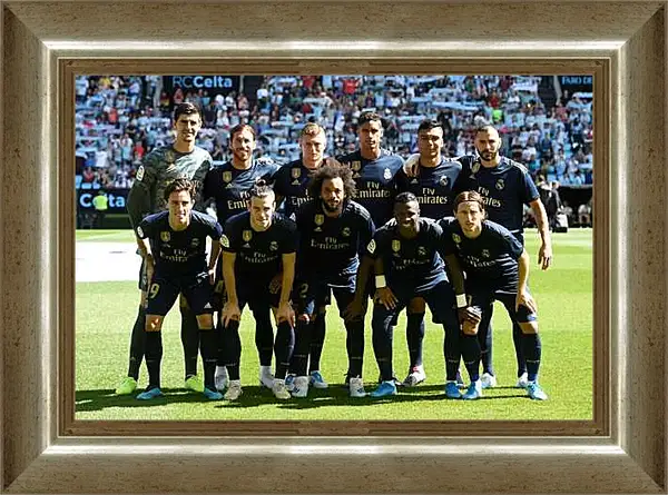 Картина в раме - Фото перед матчем ФК Реал Мадрид. FC Real Madrid