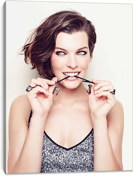 Постер на подрамнике - Милла Йовович. Milla Jovovich