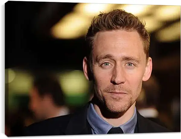 Постер на подрамнике - Том Хиддлстон. Thomas Hiddleston