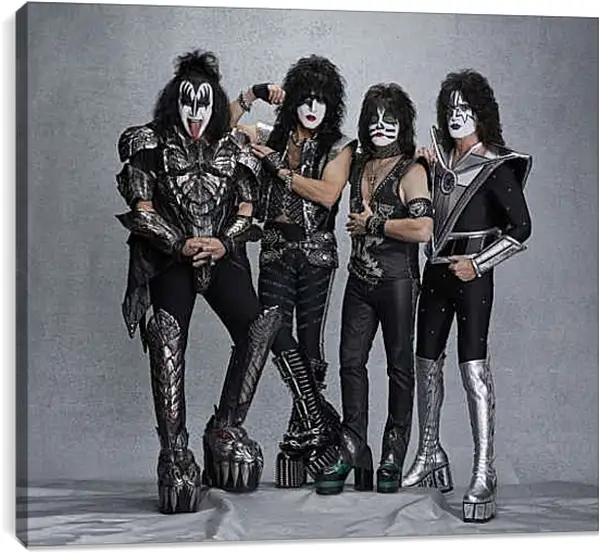 Постер на подрамнике - Кисс. Kiss