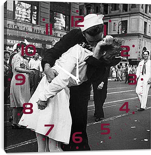 Часы картина - VJ Day, The Kiss - Безоговорочная капитуляция, Поцелуй на Таймс Сквер
