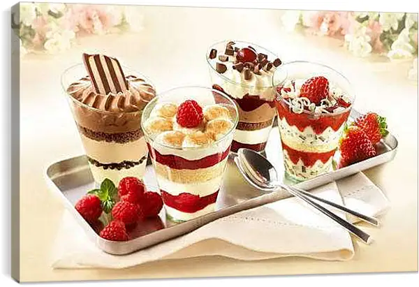 Постер на подрамнике - Вкуснейшие десерты на подносе. Сладкое Искушение.