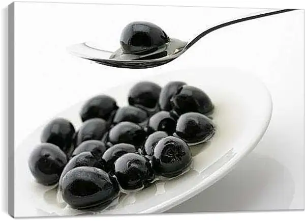 Постер на подрамнике - Маслины с косточками. Черные Оливки.
