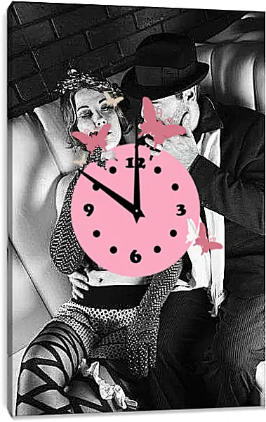 Часы картина - За сигареткой