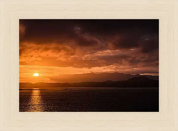 Картина в раме - Закат