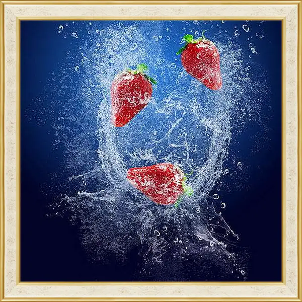 Картина в раме - Клубника и вода. Ягодный Взрыв.