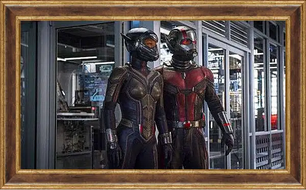 Картина в раме - Человек Муравей и Оса