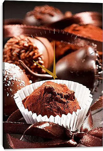 Часы картина - Трюфельные конфеты. Сладкое искушение.
