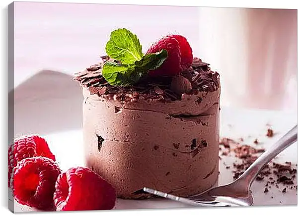 Постер на подрамнике - Шоколадный десерт с малиной. Сладкое Наслаждение.