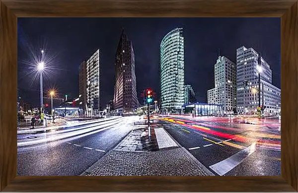 Картина в раме - Перекрёсток, Берлин