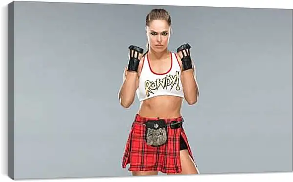 Постер на подрамнике - UFC. MMA. Ронда Роузи в стойке.