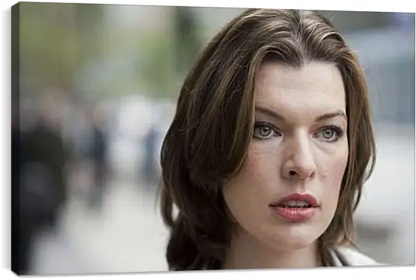Постер на подрамнике - Милла Йовович. Milla Jovovich