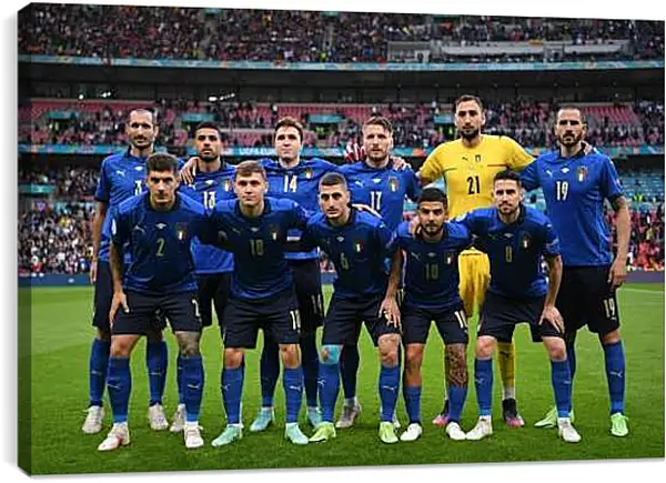 Постер на подрамнике - Фото перед матчем сборной Италии по футболу