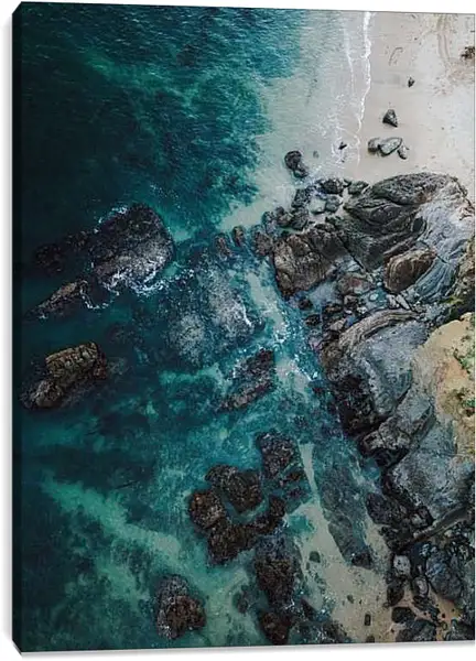 Постер на подрамнике - Скалистый берег на море