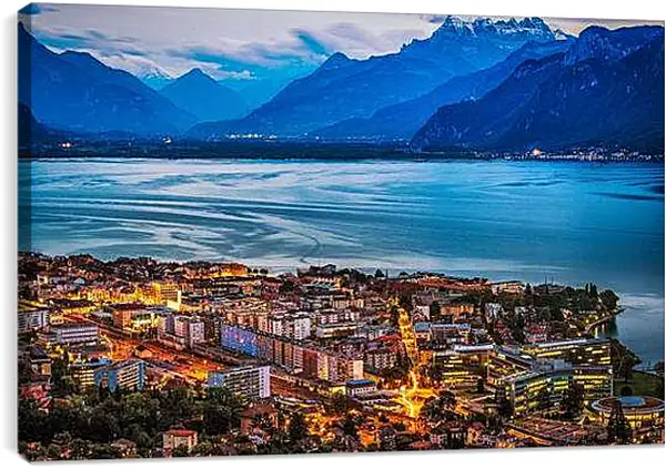 Постер на подрамнике - Город на озере