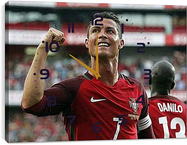 Часы картина - Криштиану Роналду в сборной Португалии.