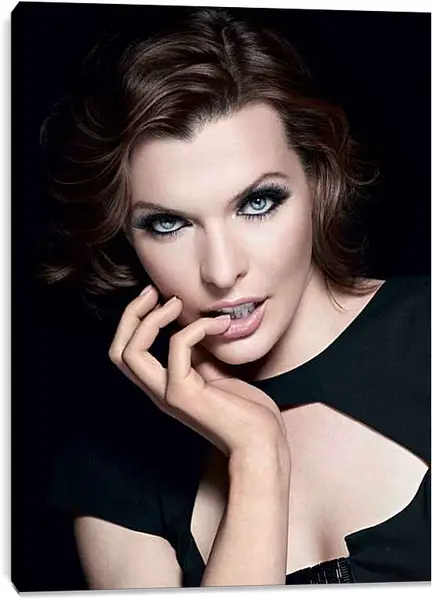Постер на подрамнике - Милла Йовович. Milla Jovovich