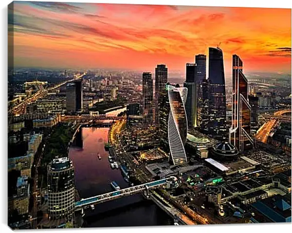 Постер на подрамнике - Москва-Сити на закате