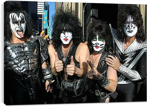 Постер на подрамнике - Кисс. Kiss