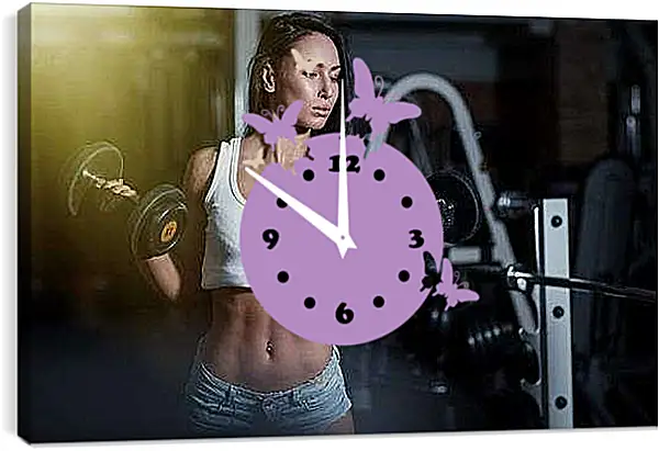 Часы картина - Брюнетка работает с двумя гантелями