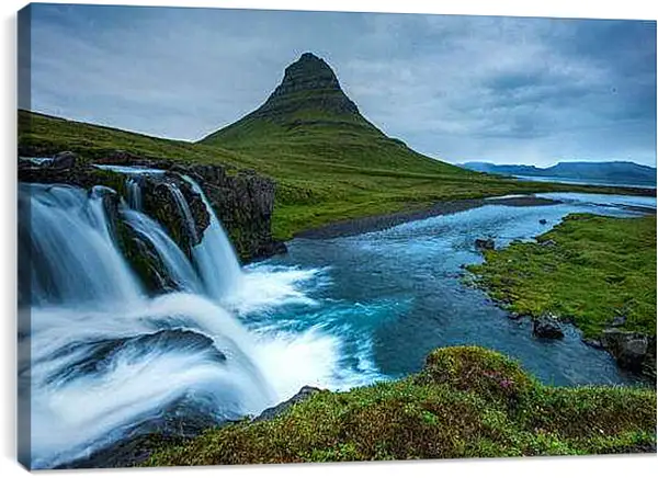 Постер на подрамнике - Гора Киркьюфетль. Исландия