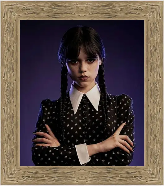 Картина в раме - Уэнсдей Аддамс с перекрещенными руками