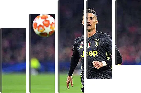 Модульная картина - Криштиану Роналду и мяч