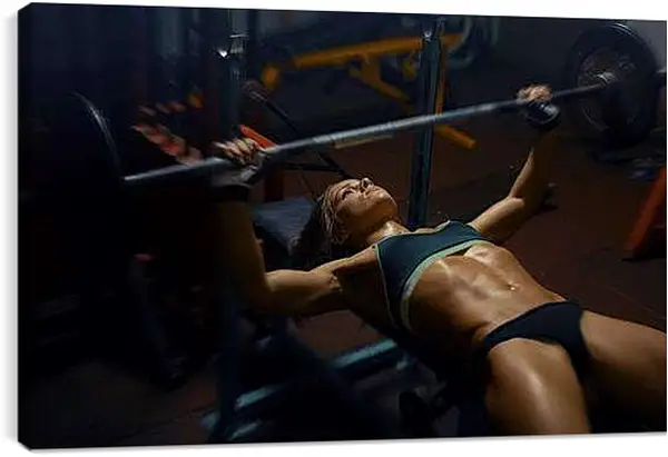 Постер на подрамнике - Девушка. Жим лёжа