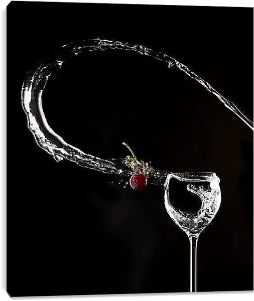 Постер на подрамнике - Фигура из воды и фруктов. Вишневый миг.