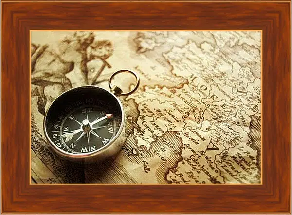 Картина в раме - Карта и компас
