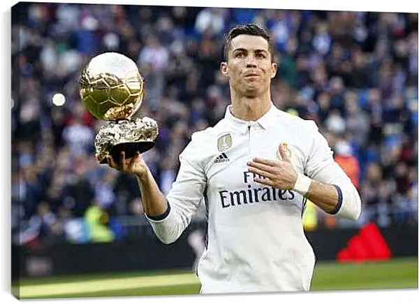 Постер на подрамнике - Золотой мяч Криштиану Роналду