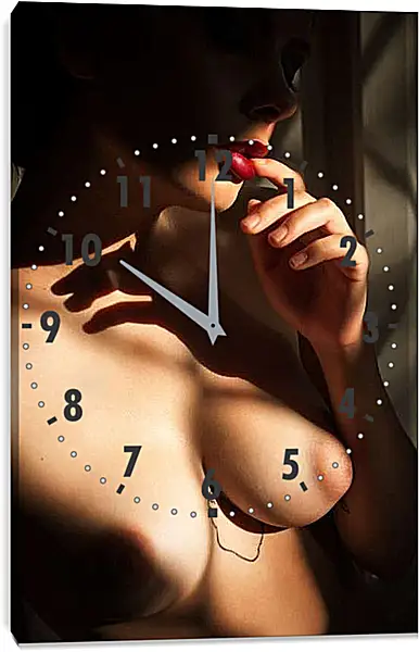 Часы картина - Девушка с красными губками