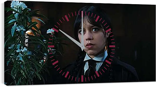 Часы картина - Уэнсдей Аддамс возле цветка