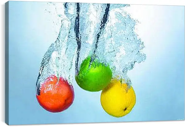 Постер на подрамнике - Фрукты в воде. Свежесть вкуса.