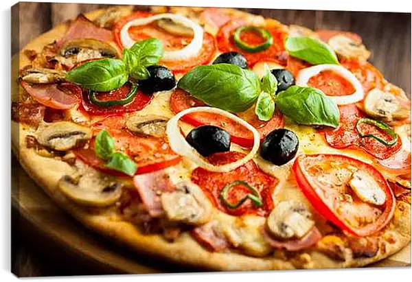 Постер на подрамнике - Грибная пицца с оливками. Итальянское Наслаждение.