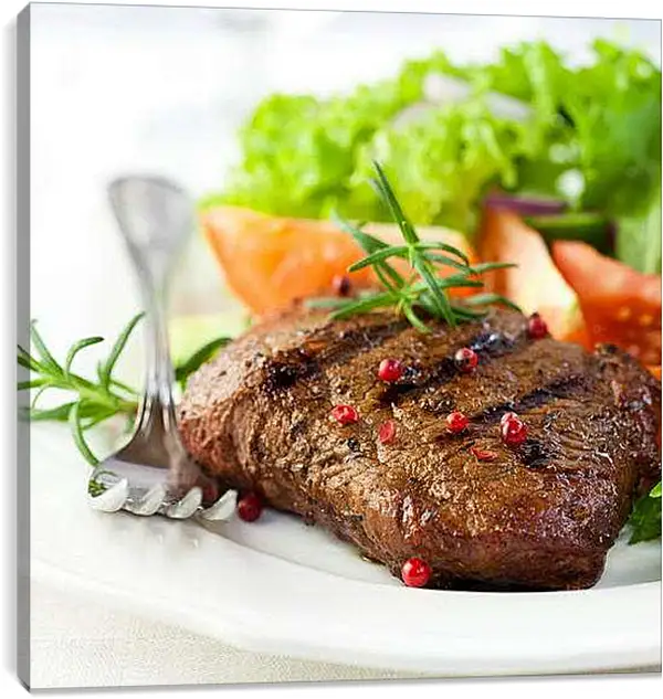 Постер на подрамнике - Мясо на гриле. Аппетитный стейк.