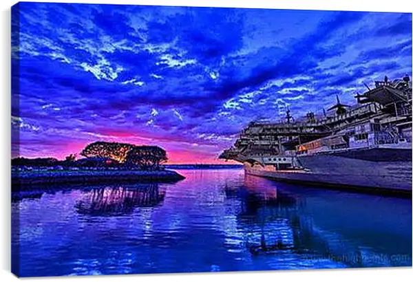 Постер на подрамнике - Музей-авианосец Мидуэй