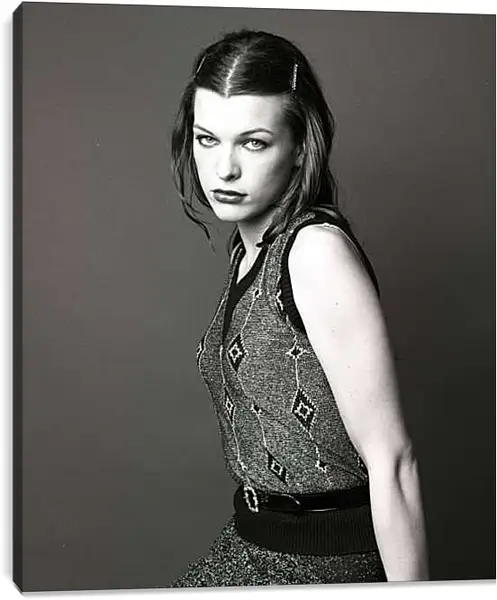 Постер на подрамнике - Милла Йовович. Milla Jovovich