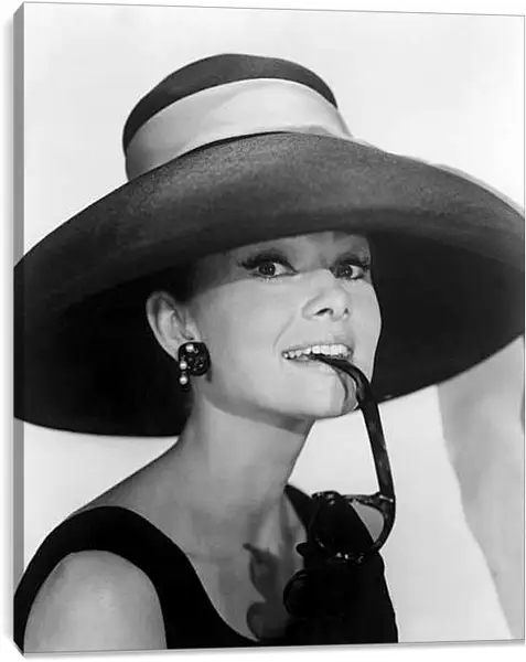 Постер на подрамнике - Audrey Hepburn - Одри Хепберн